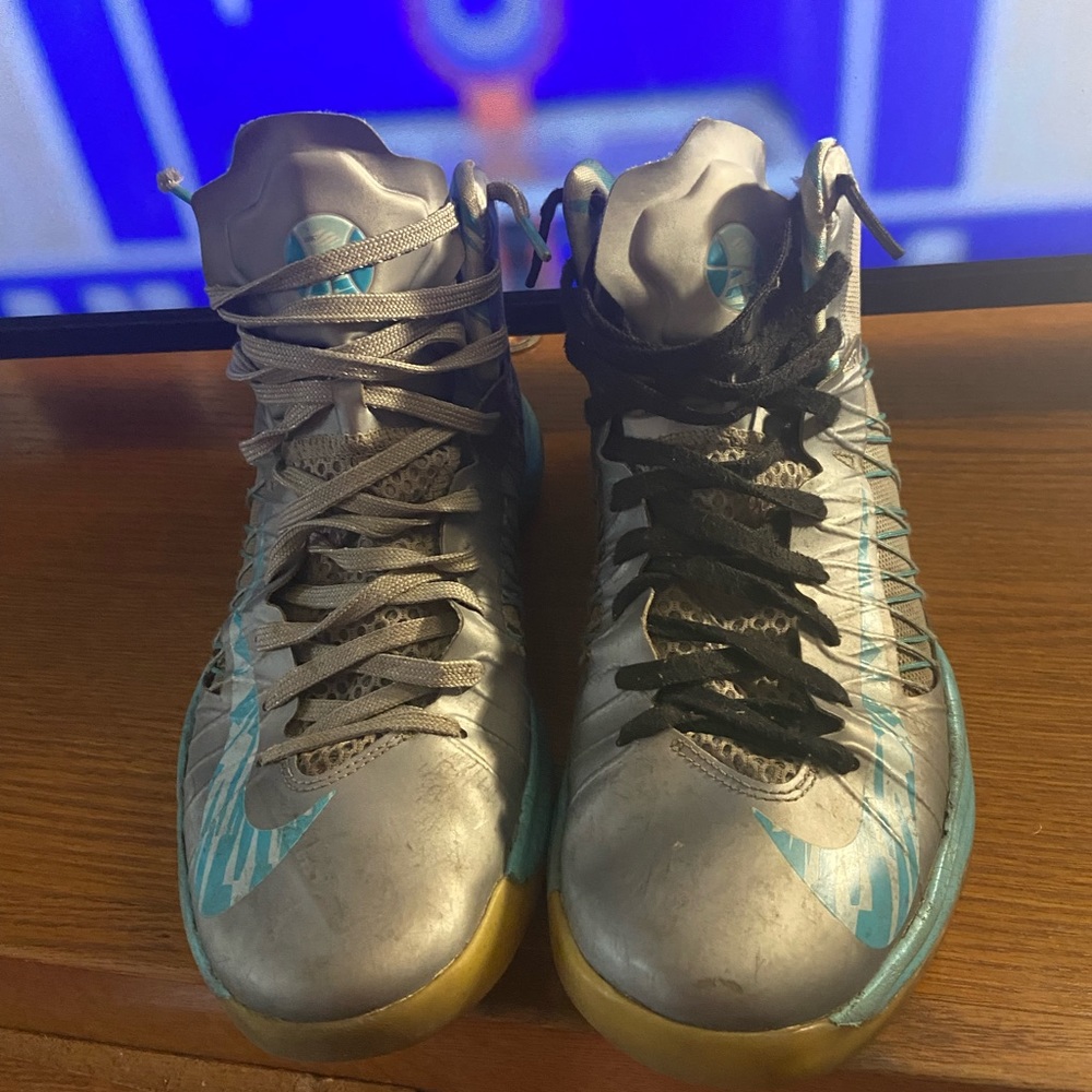 2012 Hyperdunks grey and blue